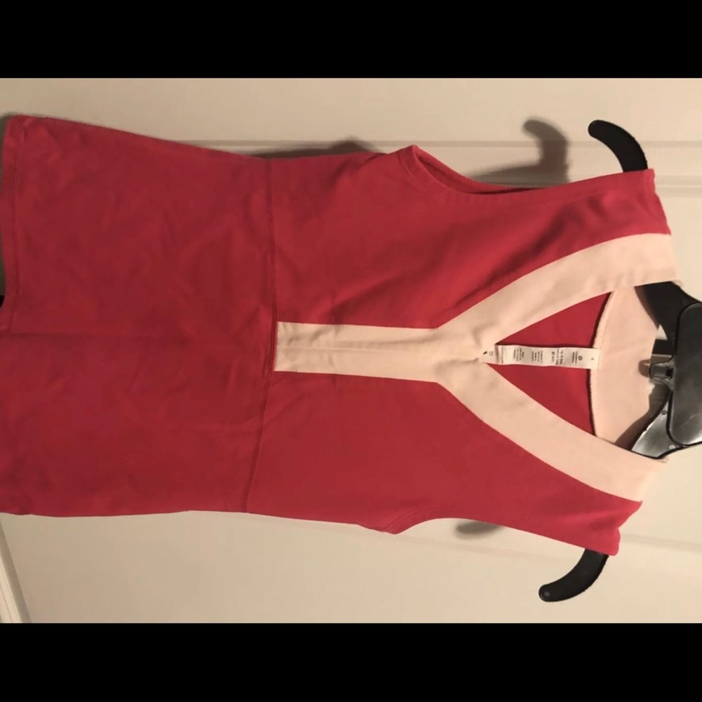 Lululemon athletica yoga sleeveless women’s shirt